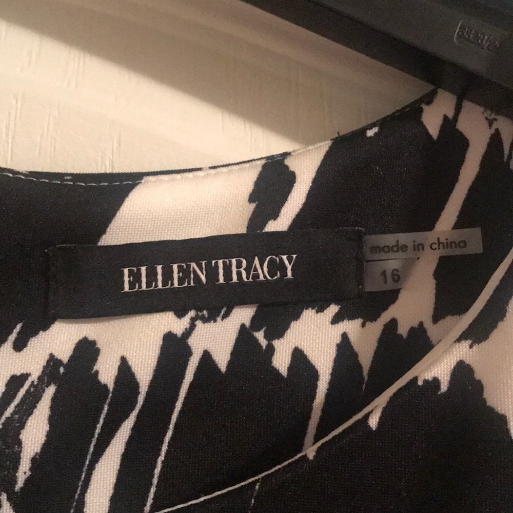 Printed Dress - Picture 5 of 6